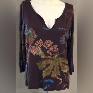 🍂Chico’s Chic Tee, Long Sleeves, Scoop V-neck, Raised Multi Color Floral. M